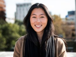 Marie, professeur d'anglais au collège et lycée à Bourges